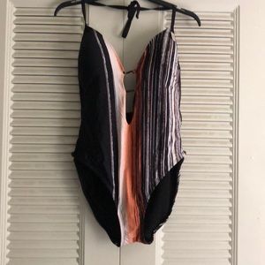 🌿KENNETH COLE SWIMSUIT🌿